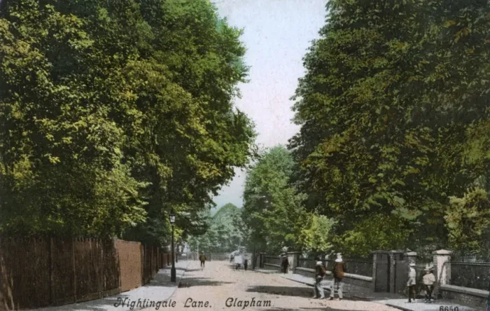 Framed Print : Nightingale Lane, Clapham South, London, SW12 Framed Print : Nightingale Lane, Clapham South, London, SW12