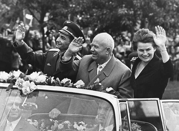 Nikita Khrushchev with Tereshkova and Bykovsky