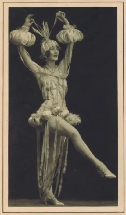 Framed Print : Nina Payne in costume, Paris 1925 Framed Print : Nina Payne in costume, Paris 1925