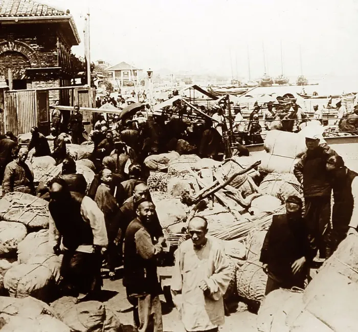 Framed Print : Ningbo Docks, China, early 1900s Framed Print : Ningbo Docks, China, early 1900s