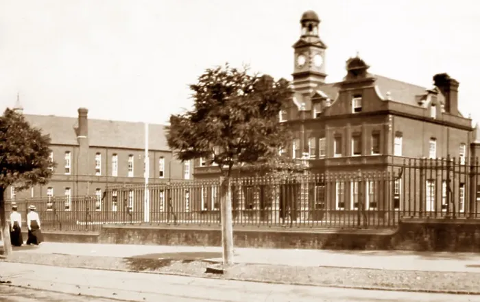Framed Print : Norfolk and Norwich Hospital, Norwich Framed Print : Norfolk and Norwich Hospital, Norwich