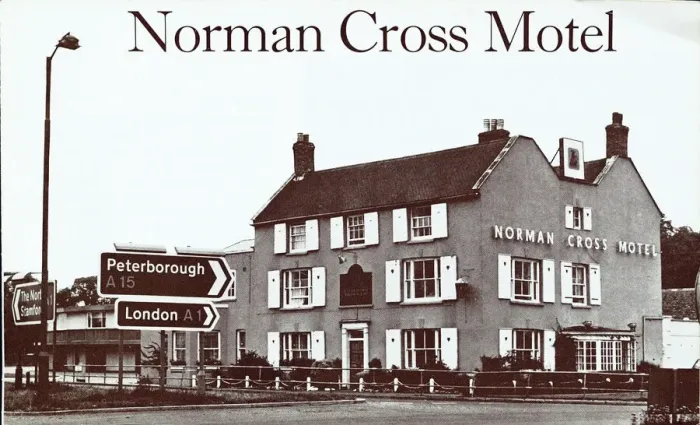 Framed Print : Norman Cross Motel, Peterborough, Cambridgeshire Framed Print : Norman Cross Motel, Peterborough, Cambridgeshire