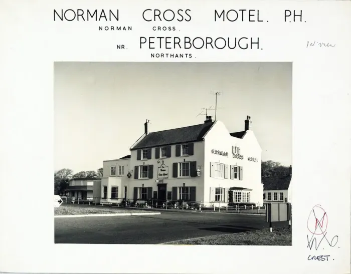 Framed Print : Norman Cross Motel, Peterborough, Cambridgeshire Framed Print : Norman Cross Motel, Peterborough, Cambridgeshire