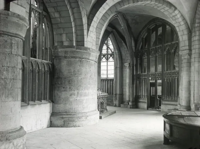 Framed Print : North Ambulatory, Gloucester Cathedral, Gloucestershire Framed Print : North Ambulatory, Gloucester Cathedral, Gloucestershire