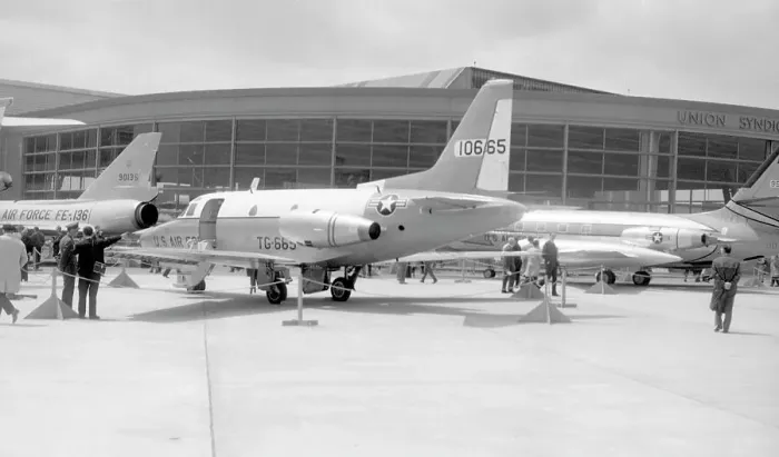 Framed Print : North American T-39A Sabreliner 61-0665 Framed Print : North American T-39A Sabreliner 61-0665