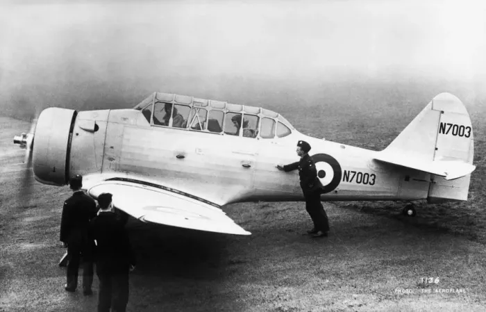 Framed Print : North American T-6 Harvard Framed Print : North American T-6 Harvard