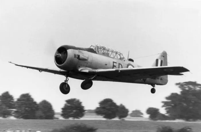 Framed Print : North American T-6 Harvard Framed Print : North American T-6 Harvard