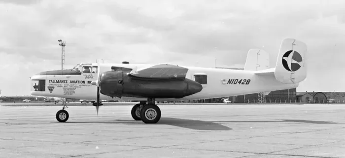 Framed Print : North-American TB-25N Mitchell N1042B Framed Print : North-American TB-25N Mitchell N1042B