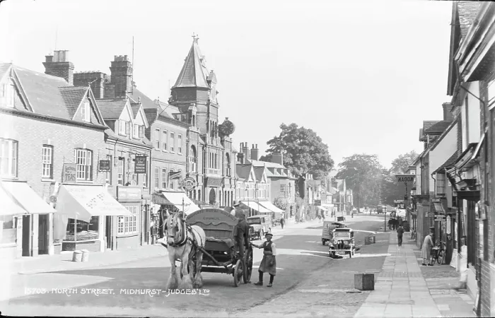 Framed Print : North Street, Midhurst Framed Print : North Street, Midhurst