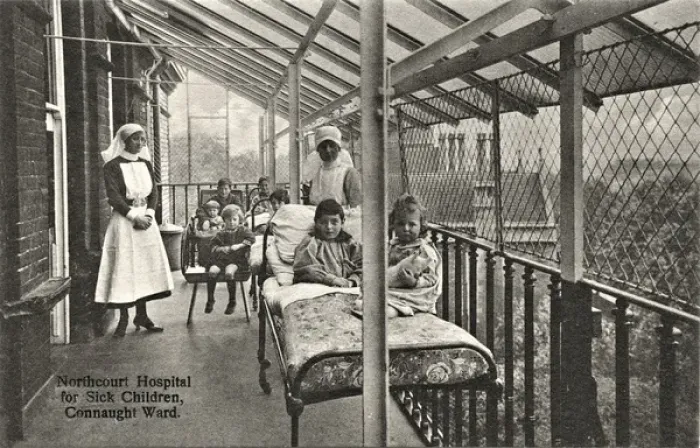 Framed Print : Northcourt Hospital, Hampstead, London Framed Print : Northcourt Hospital, Hampstead, London
