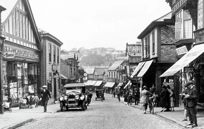 Framed Print : Northwich Witton Street probably 1930s Framed Print : Northwich Witton Street probably 1930s