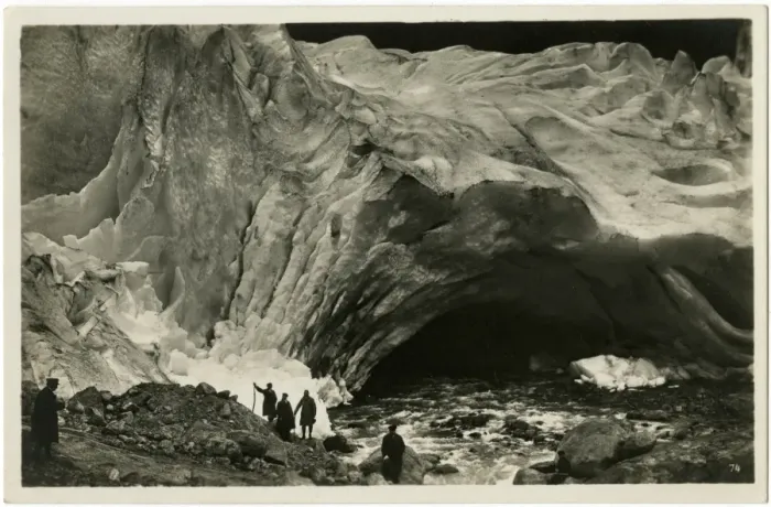 Framed Print : Norway - Briksdalsbreen Glacier Framed Print : Norway - Briksdalsbreen Glacier