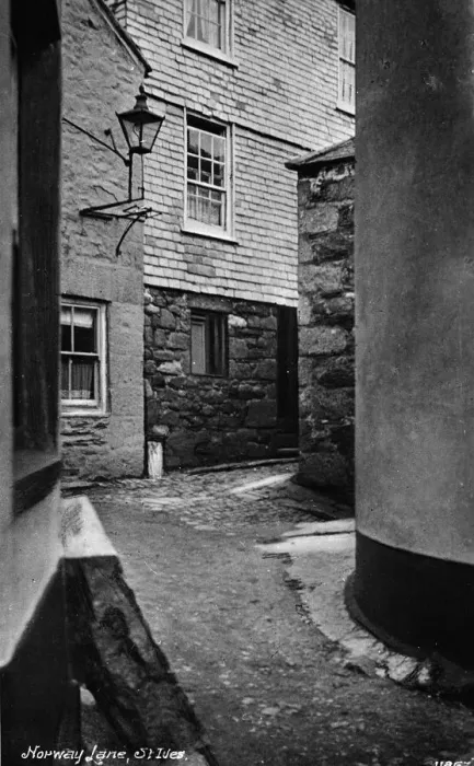 Framed Print : Norway Lane, St Ives, Cornwall Framed Print : Norway Lane, St Ives, Cornwall