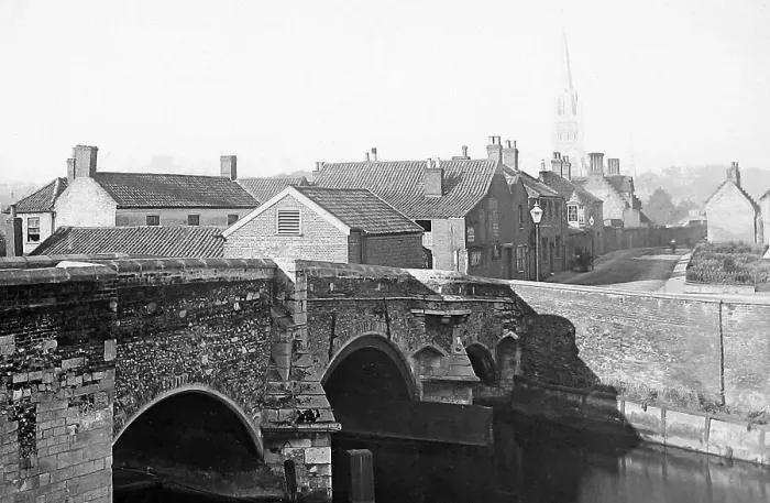 Framed Print : Norwich Bishop's Bridge Victorian period Framed Print : Norwich Bishop's Bridge Victorian period