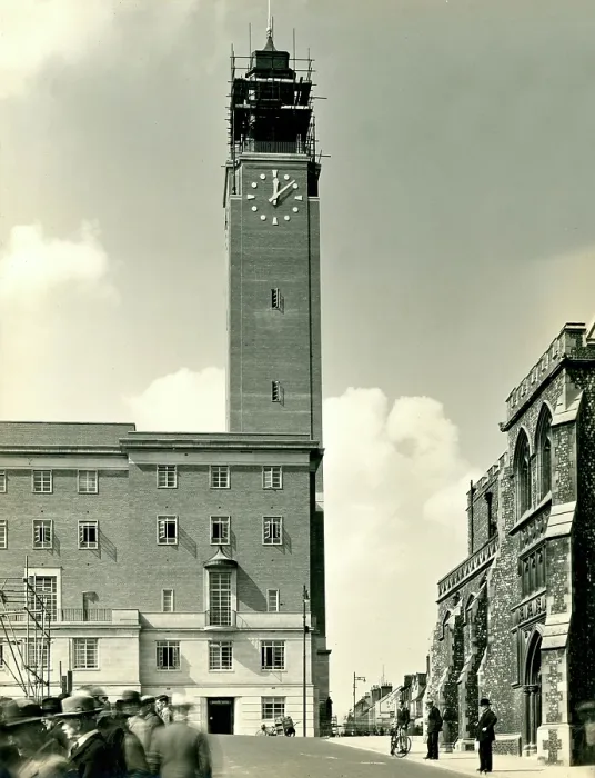 Framed Print : Norwich City Hall and Clock-tower Framed Print : Norwich City Hall and Clock-tower