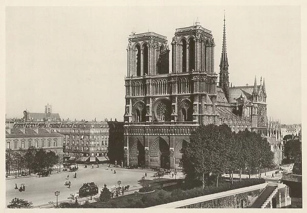 Notre Dame  /  1900  /  Photo