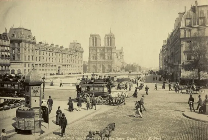 Framed Print : Notre Dame, Paris Framed Print : Notre Dame, Paris