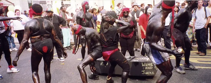 Framed Print : Notting Hill Carnival - London Date: 2003 Framed Print : Notting Hill Carnival - London Date: 2003