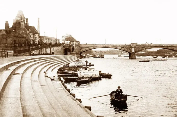 Framed Print : Nottingham Trent Bridge early 1900s Framed Print : Nottingham Trent Bridge early 1900s