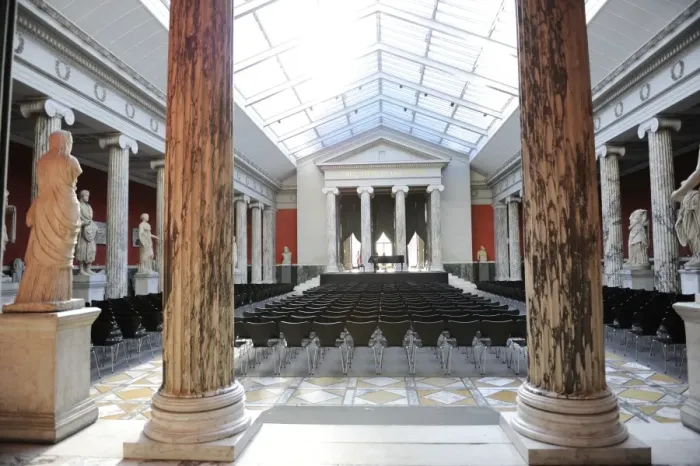 Framed Print : Ny Carlsberg Glyptotek. Hall. Copenhagen. Denmark Framed Print : Ny Carlsberg Glyptotek. Hall. Copenhagen. Denmark