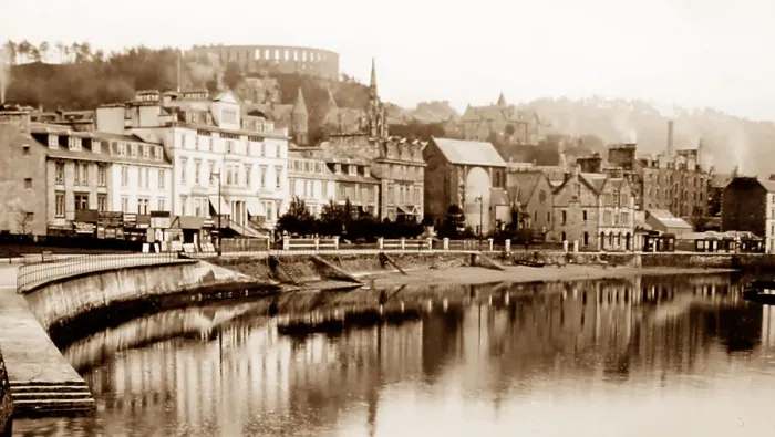 Framed Print : Oban Esplanade, Scotland Framed Print : Oban Esplanade, Scotland