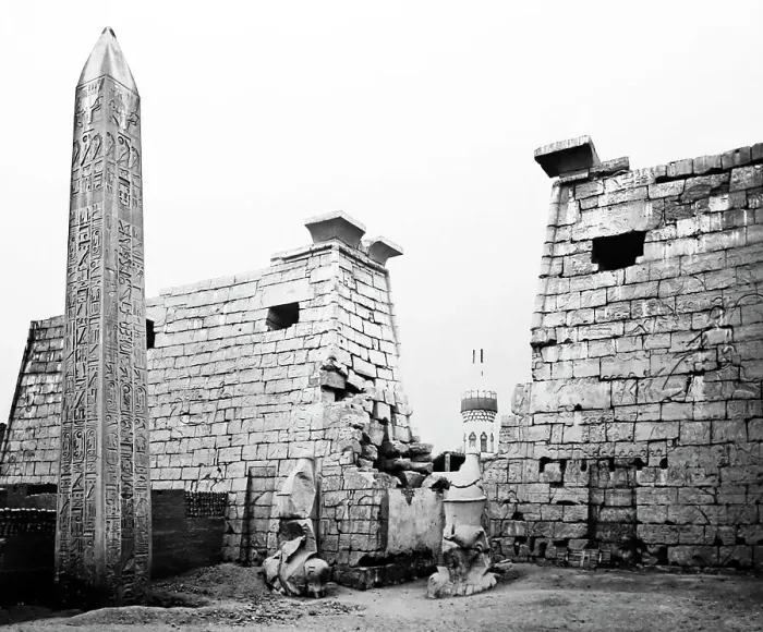 Framed Print : Obelisk at Thebes, Egypt, Victorian period Framed Print : Obelisk at Thebes, Egypt, Victorian period