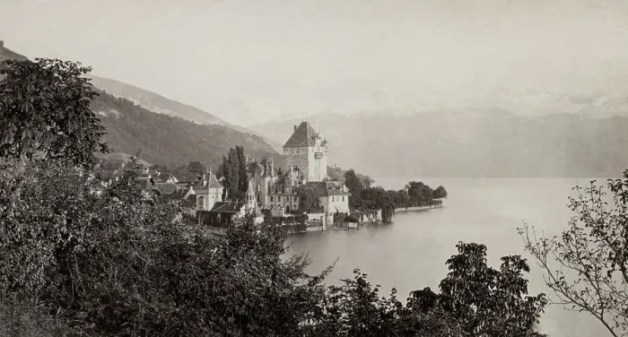 Framed Print : Oberhofen Castle, Lake Thun, Switzerland Framed Print : Oberhofen Castle, Lake Thun, Switzerland