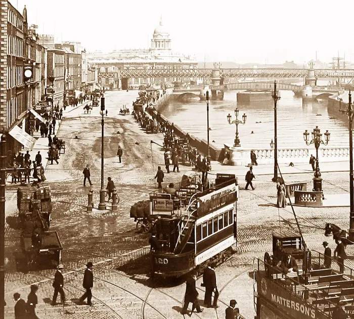 Framed Print : O'Connell Bridge, Dublin Framed Print : O'Connell Bridge, Dublin