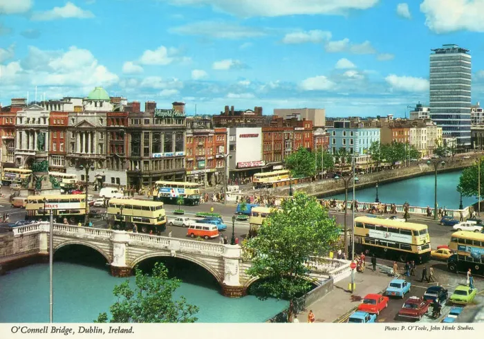 Framed Print : O'Connell Bridge, Dublin Ireland Framed Print : O'Connell Bridge, Dublin Ireland