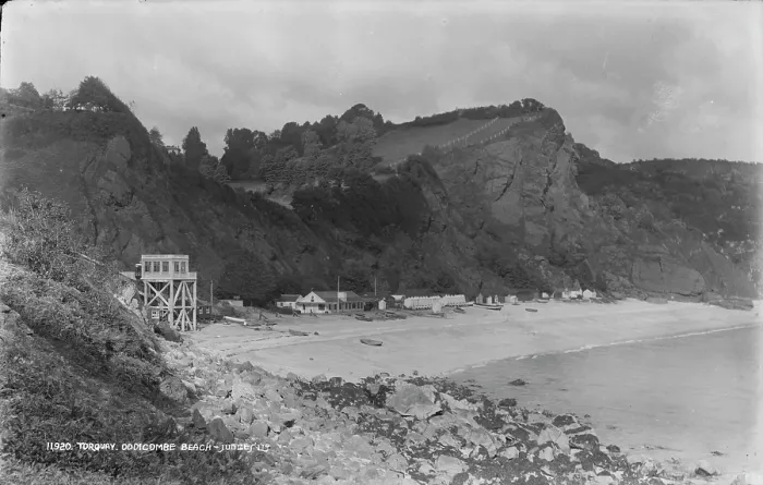 Framed Print : Oddicombe Beach, Torquay Framed Print : Oddicombe Beach, Torquay