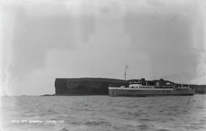 Framed Print : Off Staffa Framed Print : Off Staffa