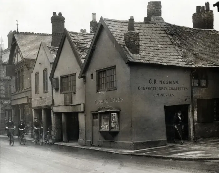 Framed Print : Old Blue Bell Inn, Chester Framed Print : Old Blue Bell Inn, Chester