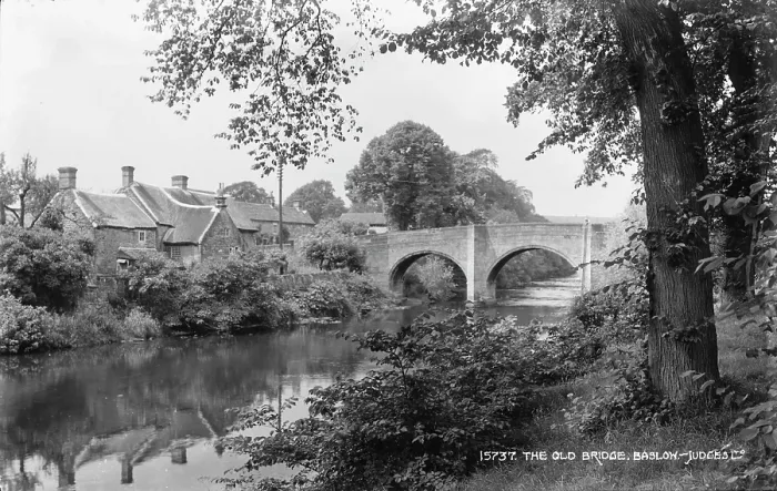 Framed Print : The Old Bridge, Baslow Framed Print : The Old Bridge, Baslow
