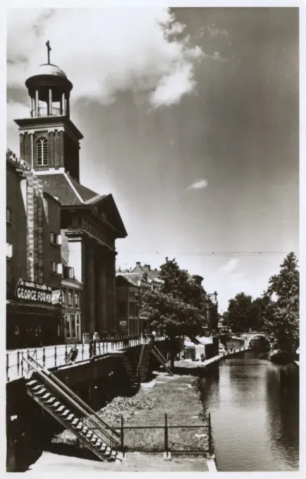 Framed Print : Old canal at Utrecht, Netherlands Framed Print : Old canal at Utrecht, Netherlands