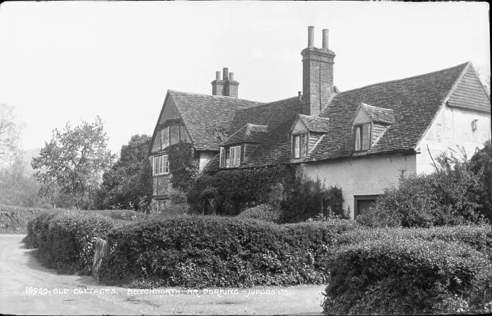 Framed Print : Old Cottages in Betchworth Framed Print : Old Cottages in Betchworth