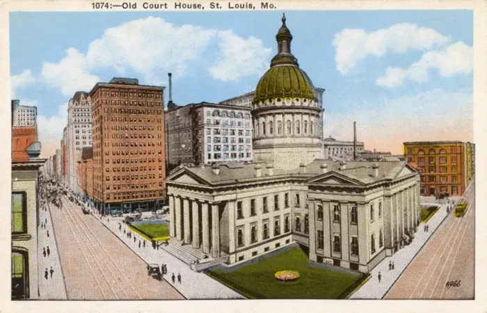 Framed Print : Old Court House, St. Louis, Missouri Framed Print : Old Court House, St. Louis, Missouri