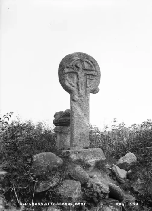 Framed Print : Old Cross at Fassaroe, Bray Framed Print : Old Cross at Fassaroe, Bray