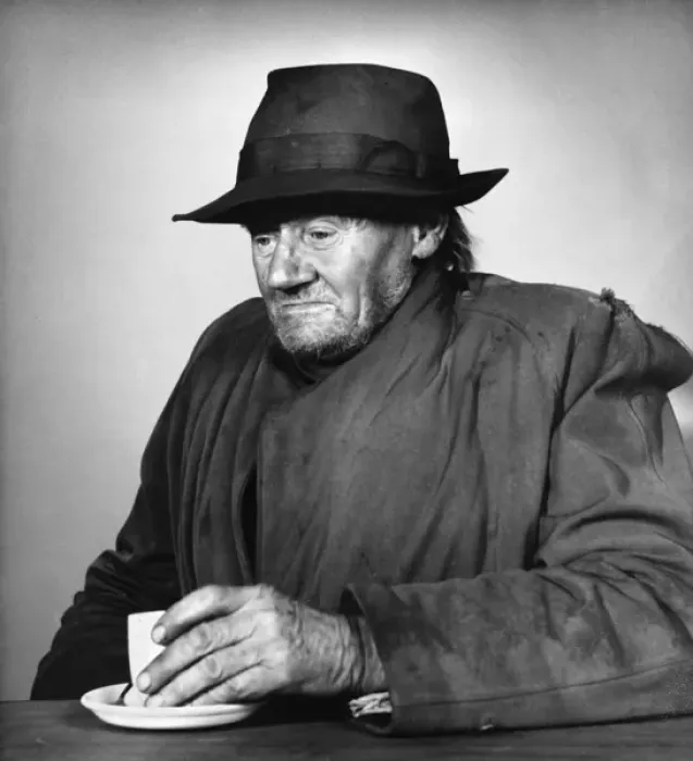 Framed Print : Old man with cup of tea, Balham, SW London Framed Print : Old man with cup of tea, Balham, SW London