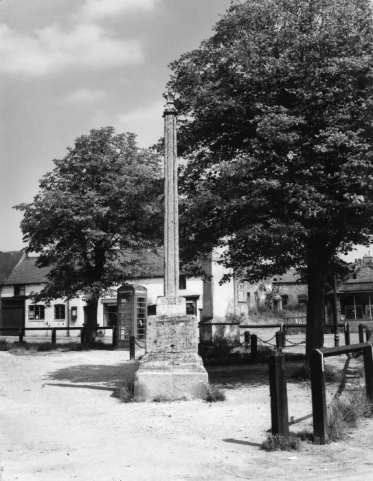 Framed Print : The old Market Cross on the village green at Billesden, Leicestershire, England Framed Print : The old Market Cross on the village green at Billesden, Leicestershire, England