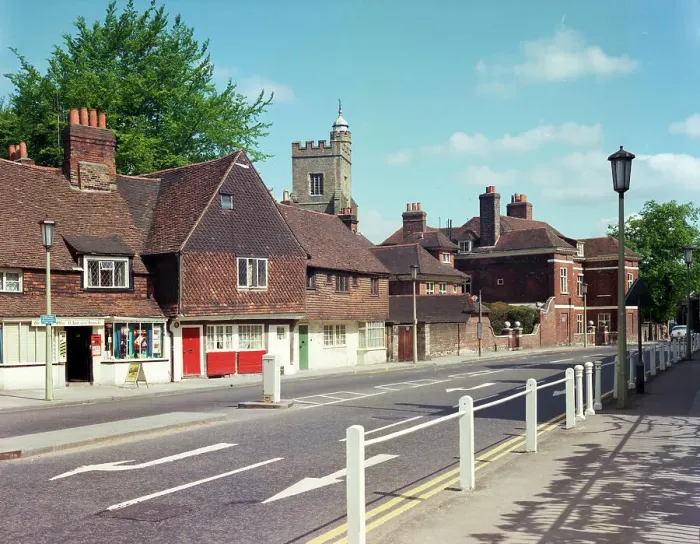 Framed Print : The Old Post Office and Upper High Street, Sevenoaks Framed Print : The Old Post Office and Upper High Street, Sevenoaks