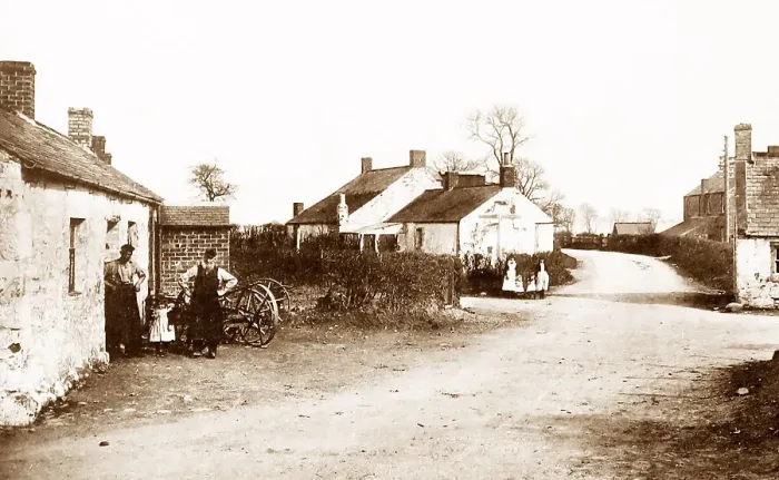 Framed Print : The Old Smithy, Gretna Green, early 1900s Framed Print : The Old Smithy, Gretna Green, early 1900s