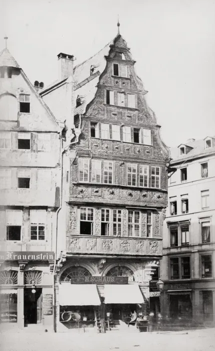 Framed Print : Old timbered house Romerberg, Frankfurt, Germany Framed Print : Old timbered house Romerberg, Frankfurt, Germany