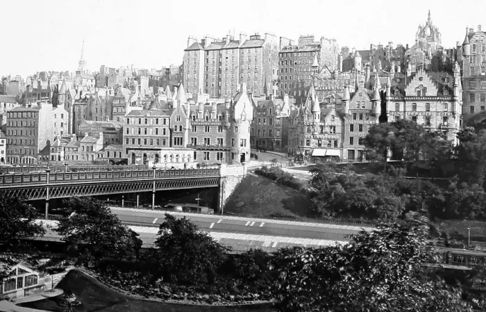 Framed Print : Old Town Edinburgh from Princes Street, Victorian period Framed Print : Old Town Edinburgh from Princes Street, Victorian period