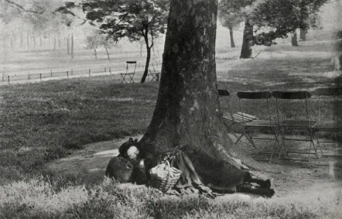 Framed Print : Old woman vagrant asleep in park, London Framed Print : Old woman vagrant asleep in park, London