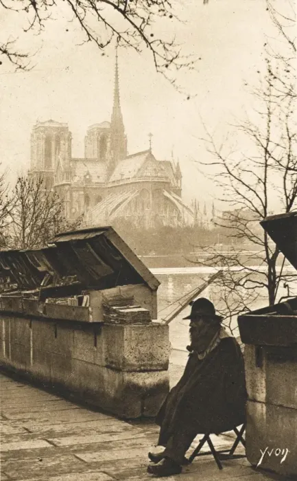 Framed Print : The oldest bookseller in Paris Framed Print : The oldest bookseller in Paris