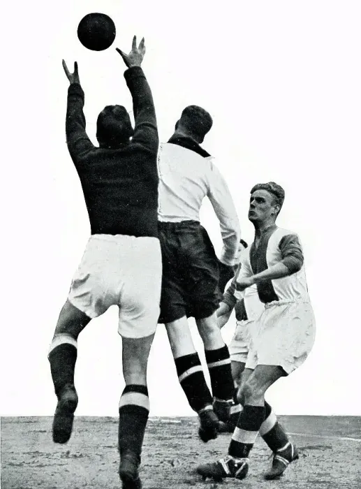 Framed Print : Oldham Athletic v Bury football match semi-final Framed Print : Oldham Athletic v Bury football match semi-final