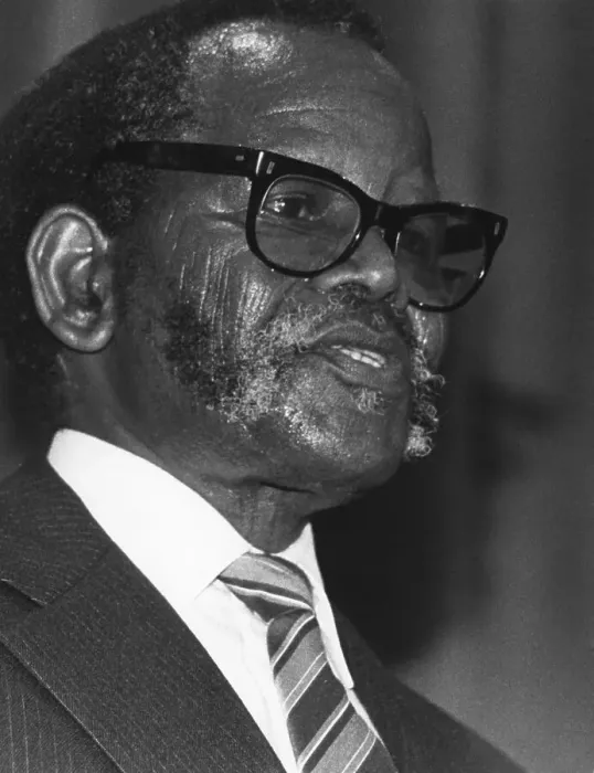 Framed Print : Oliver Tambo, South African anti-apartheid politician Framed Print : Oliver Tambo, South African anti-apartheid politician
