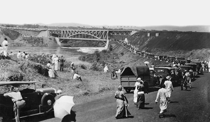 Framed Print : Opening of the Nile source section, Uganda Railway Framed Print : Opening of the Nile source section, Uganda Railway