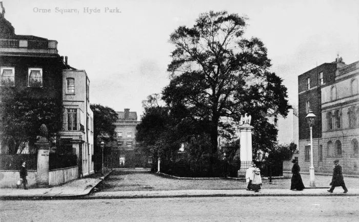 Framed Print : Orme Square, Bayswater, West London Framed Print : Orme Square, Bayswater, West London