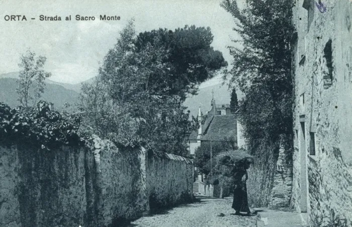 Framed Print : Orta San Giulio - Italy - Strada al Sacro Monte Framed Print : Orta San Giulio - Italy - Strada al Sacro Monte